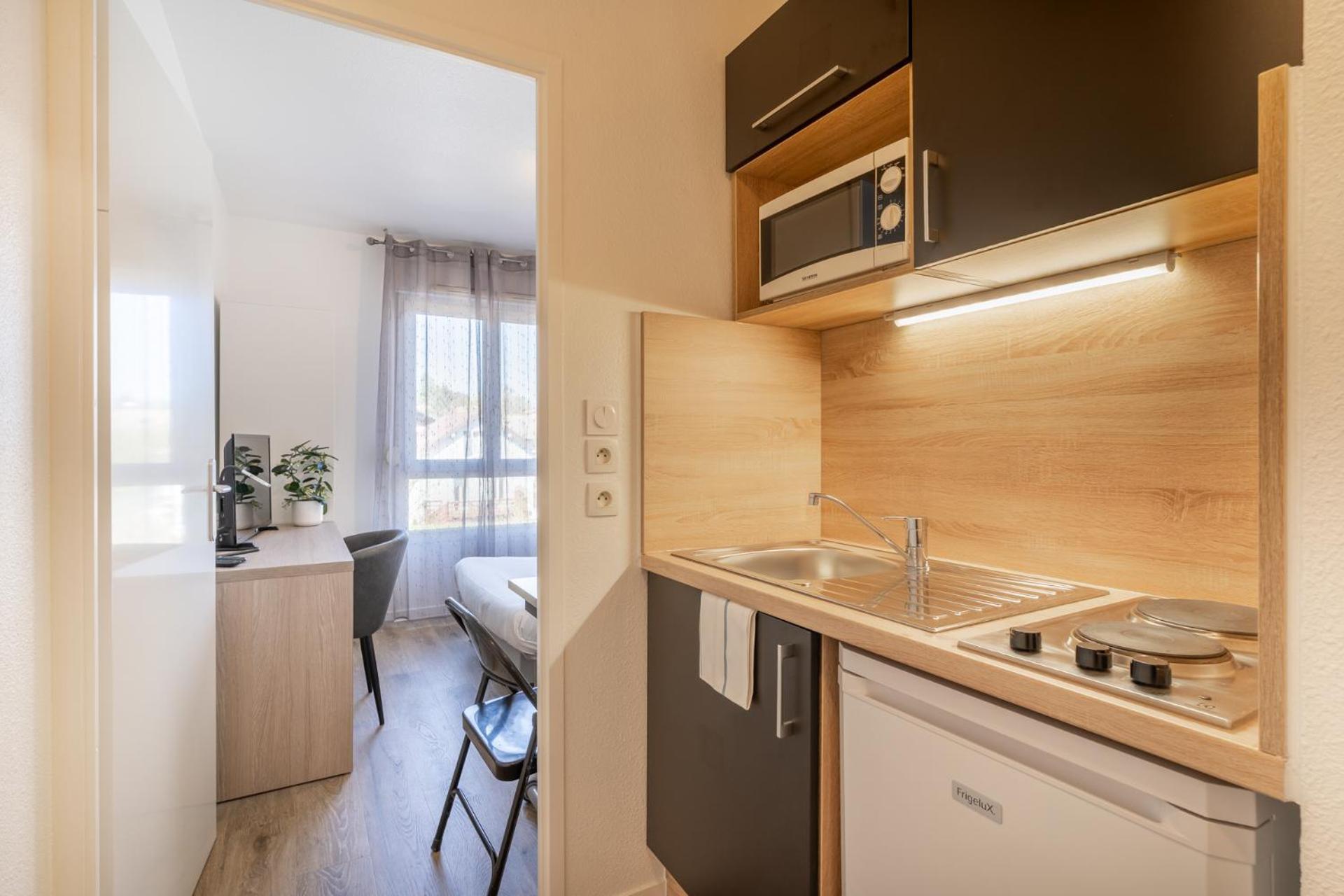 Aparthotel Sejours & Affaires Annecy Le Pont Neuf Cran-Gévrier Exteriér fotografie